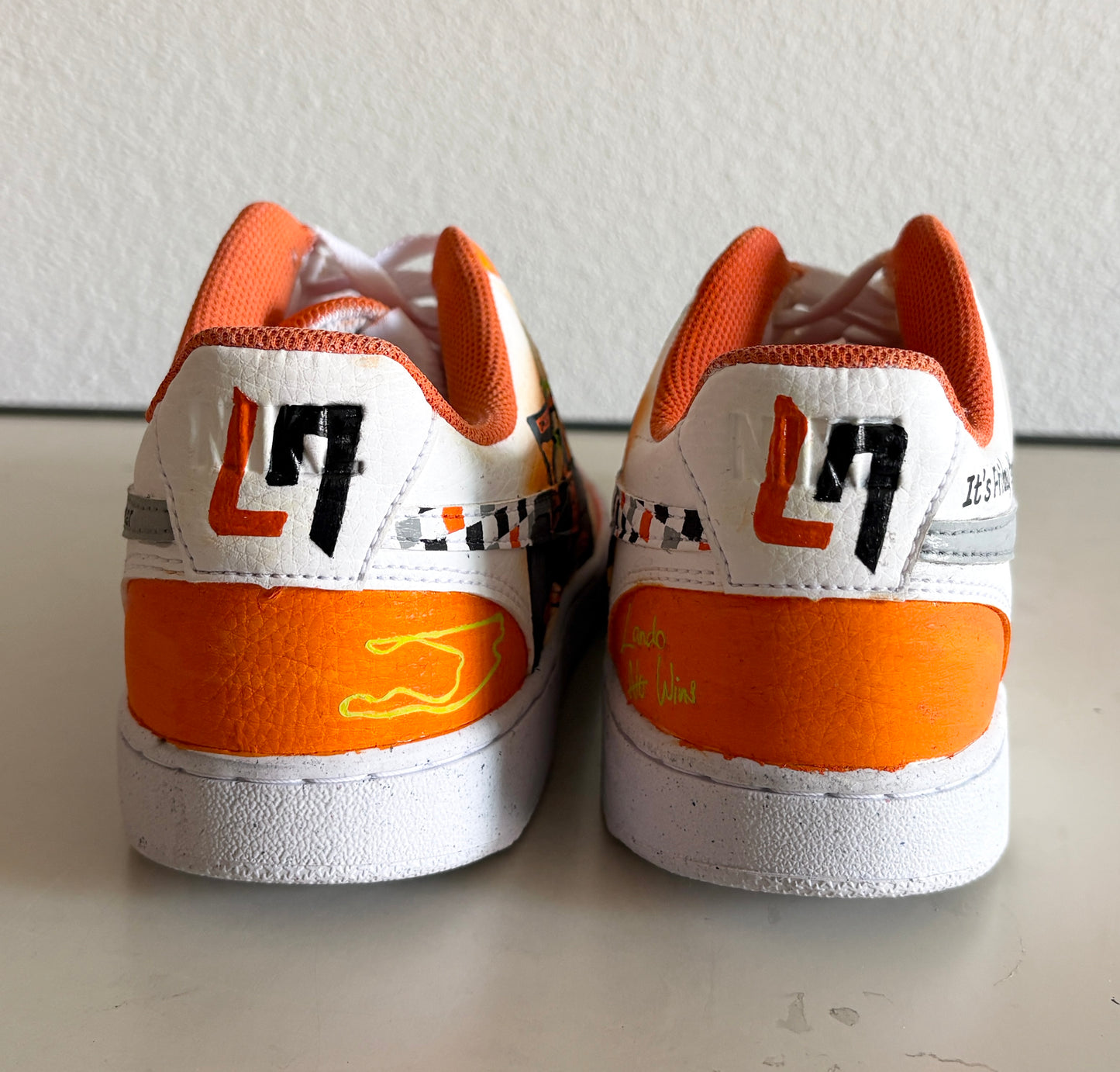 Zapatillas personalizadas Lando Norris inspiradas en McLaren | Pintadas a mano